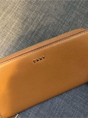 DKNY Saffiano Leather Zip Wallet